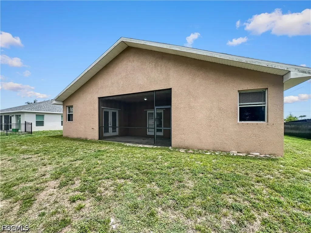 2105 NE 15th Terrace Cape Coral FL 33909