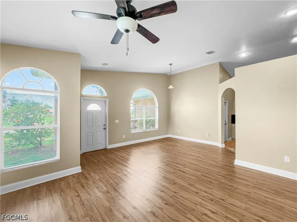 2105 NE 15th Terrace Cape Coral FL 33909