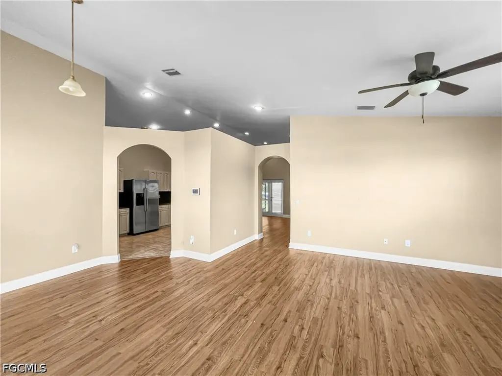 2105 NE 15th Terrace Cape Coral FL 33909