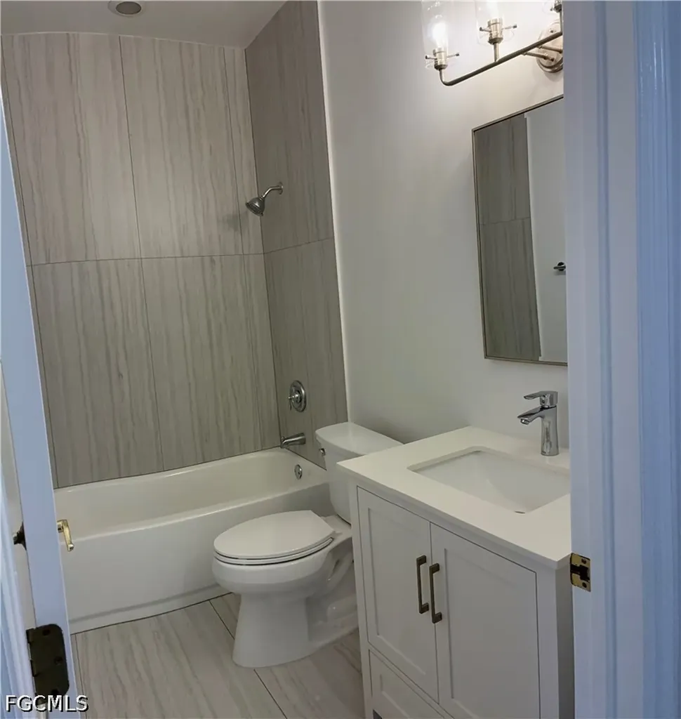 15401 Bellamar Circle Fort Myers FL 33908