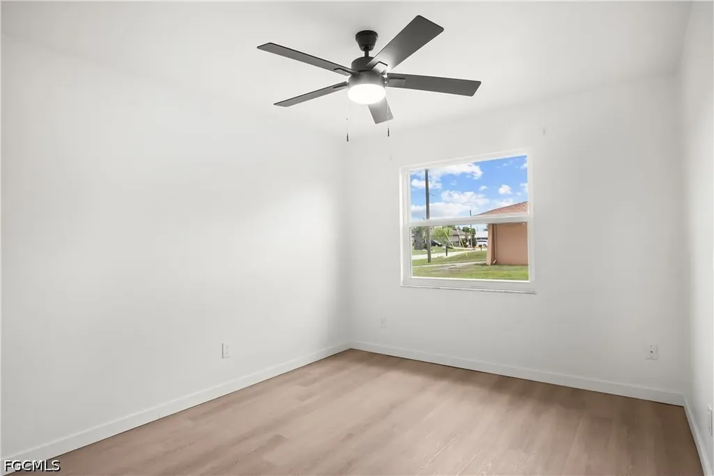 1411 SE 5th Place Cape Coral FL 33990