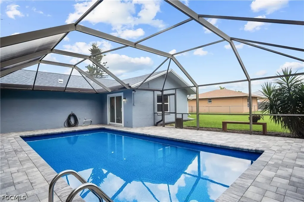 1411 SE 5th Place Cape Coral FL 33990