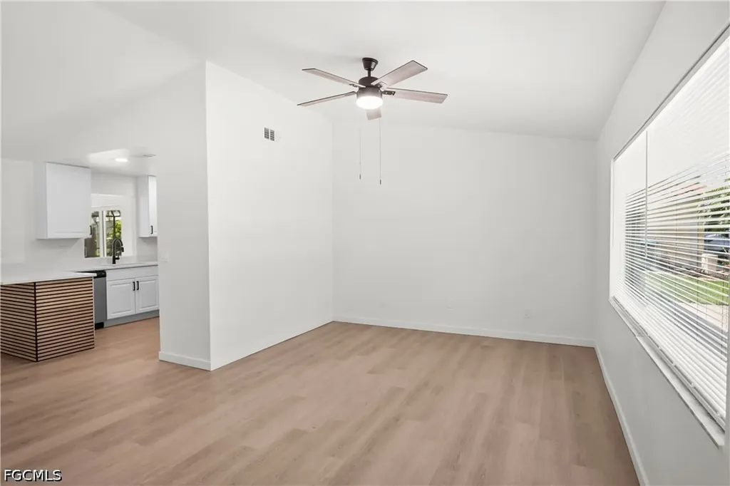 1411 SE 5th Place Cape Coral FL 33990