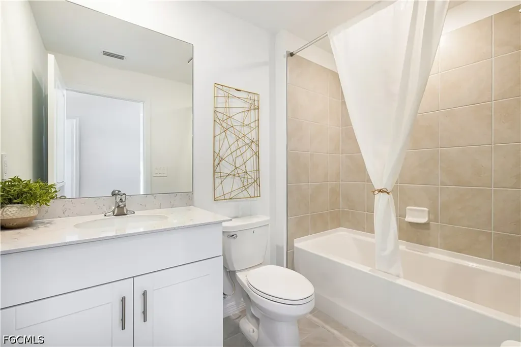 17561 Monte Isola Way North Fort Myers FL 33917