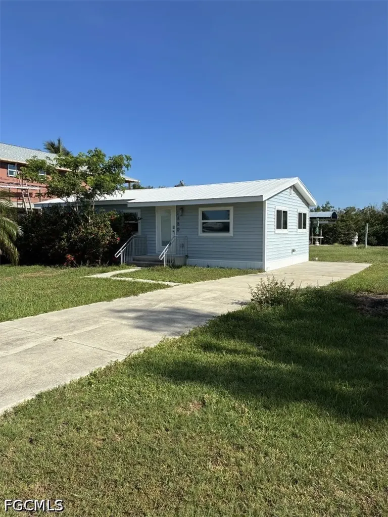 2880 Eighth Avenue St. James City FL 33956