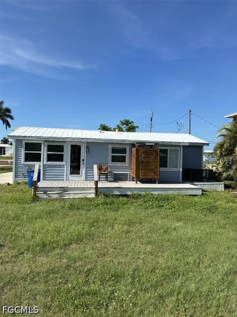 2880 Eighth Avenue St. James City FL 33956