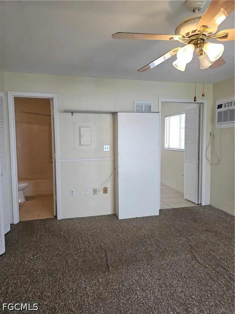 8101 Country Road Fort Myers FL 33919