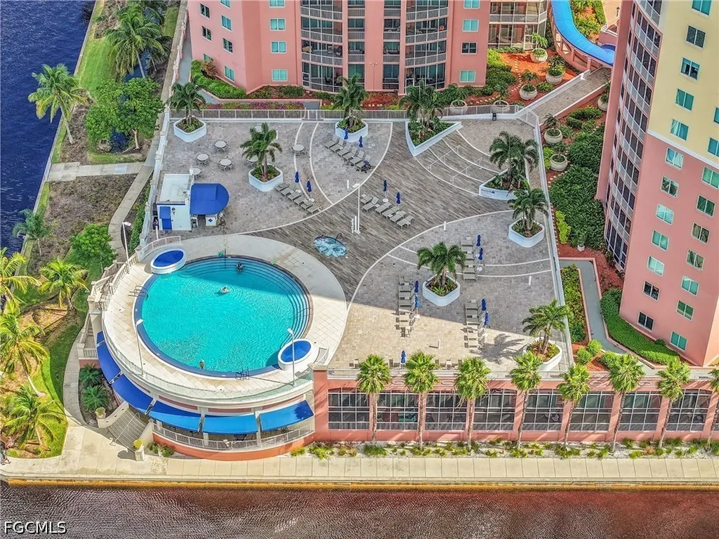 2743 1st Street Fort Myers FL 33916