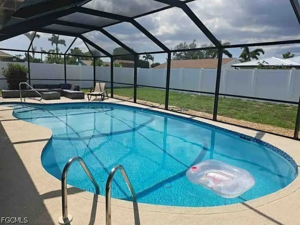 1111 SE 31st Street Cape Coral FL 33904
