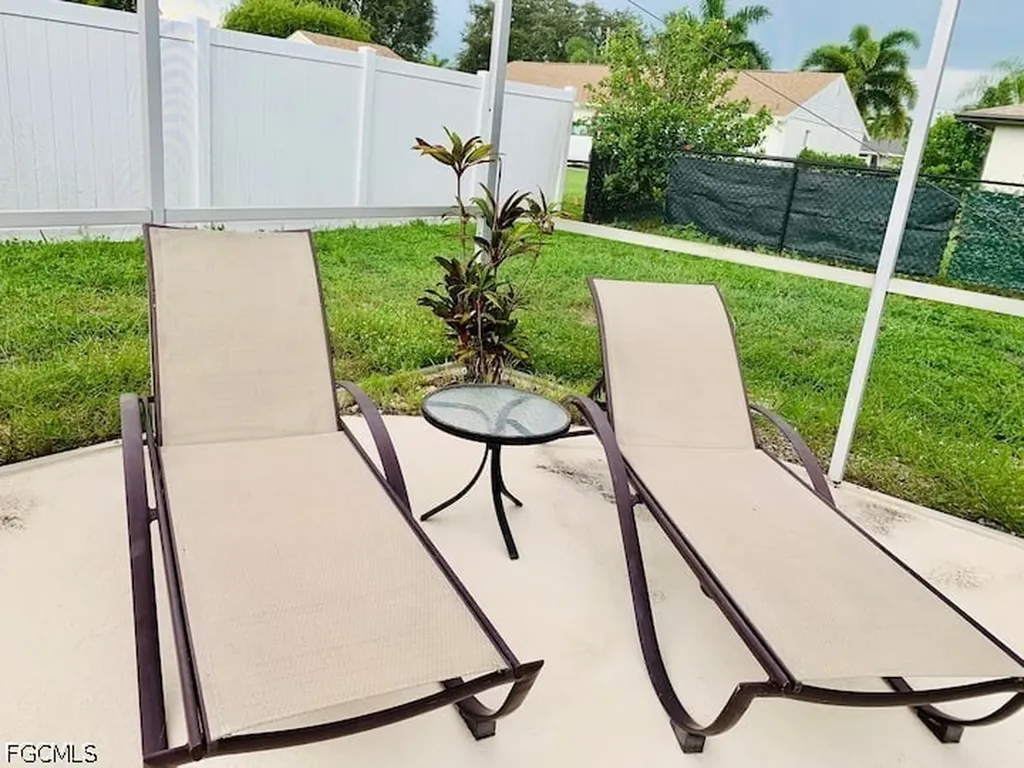 1111 SE 31st Street Cape Coral FL 33904