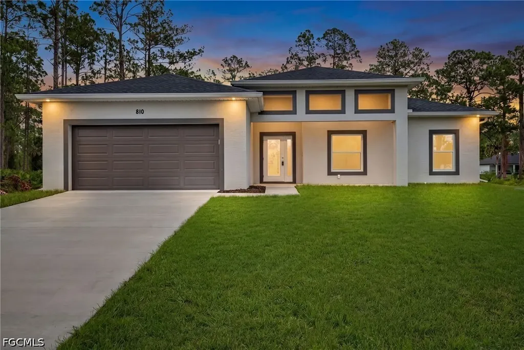 810 Jackson Avenue Lehigh Acres FL 33972