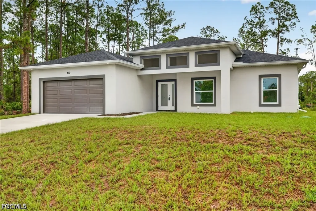 810 Jackson Avenue Lehigh Acres FL 33972