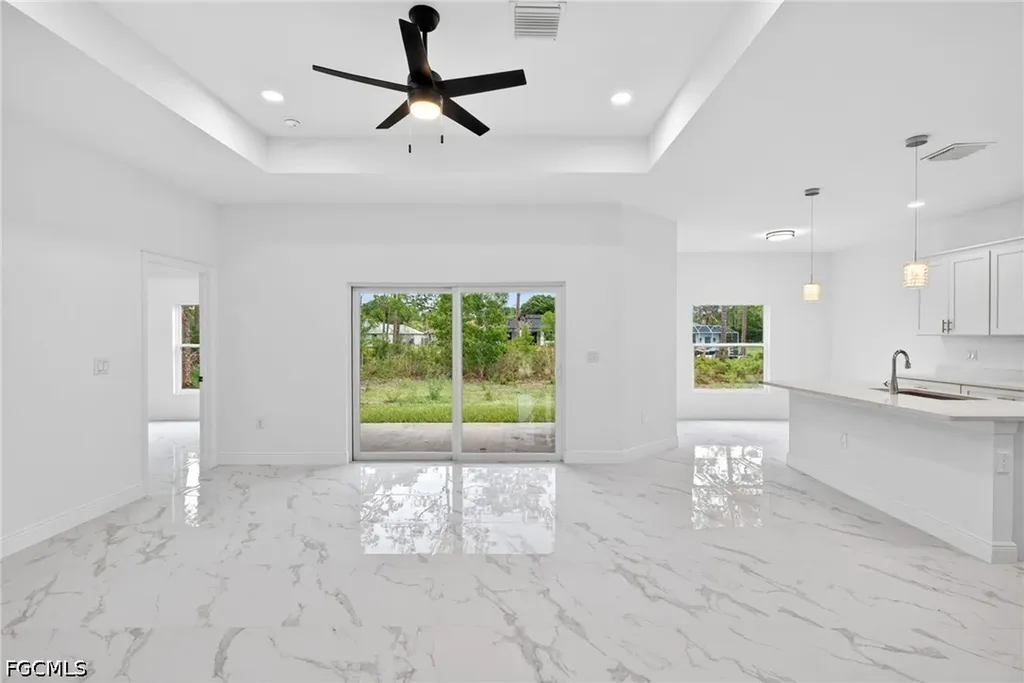 810 Jackson Avenue Lehigh Acres FL 33972