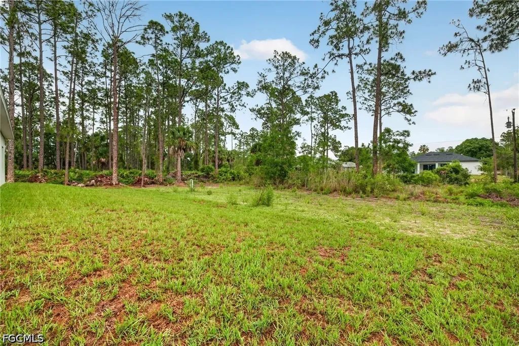 810 Jackson Avenue Lehigh Acres FL 33972