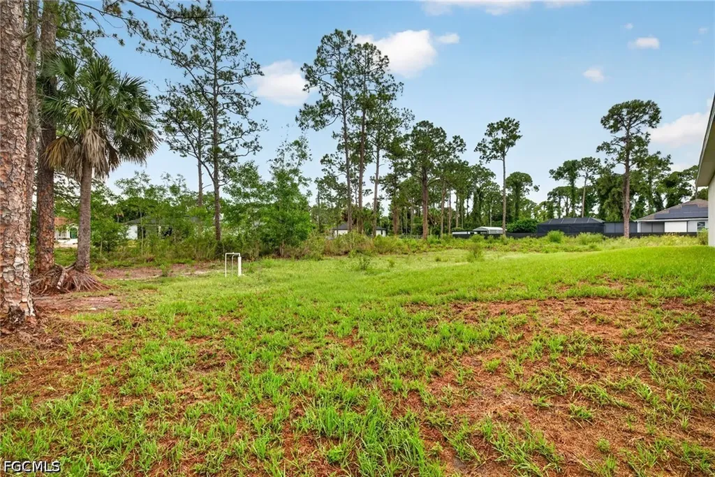 810 Jackson Avenue Lehigh Acres FL 33972