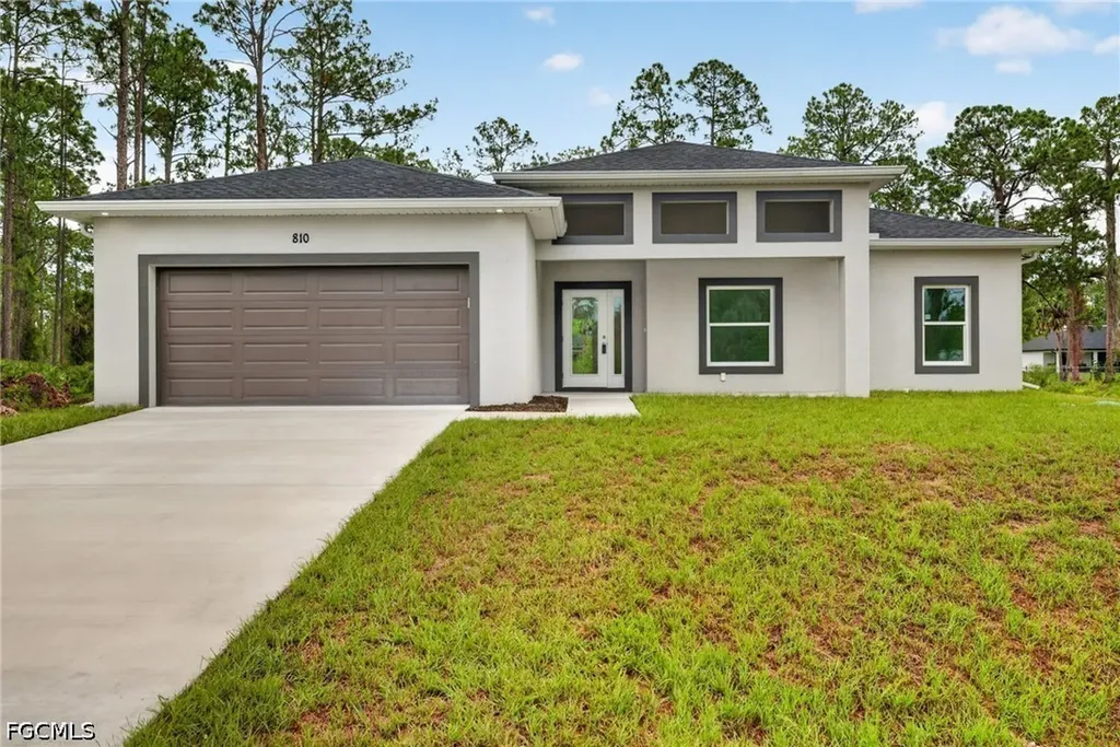 810 Jackson Avenue Lehigh Acres FL 33972