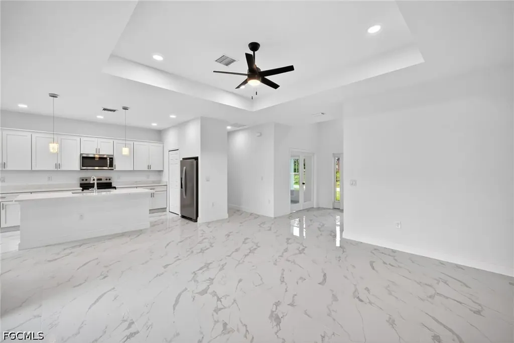 810 Jackson Avenue Lehigh Acres FL 33972