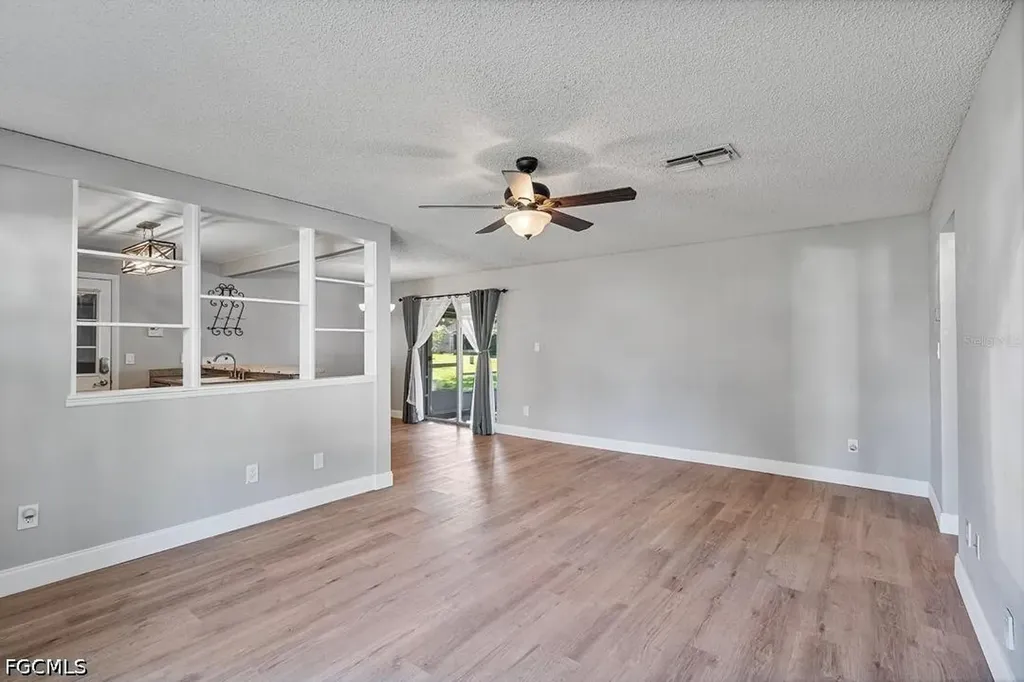 5556 Memorial Drive Orlando FL 32821