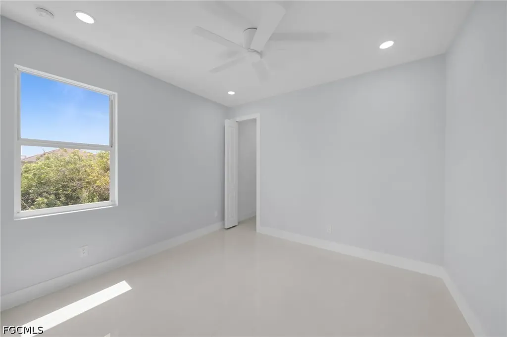 4118 18th Street SW Lehigh Acres FL 33976