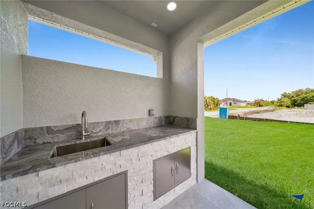 4118 18th Street SW Lehigh Acres FL 33976