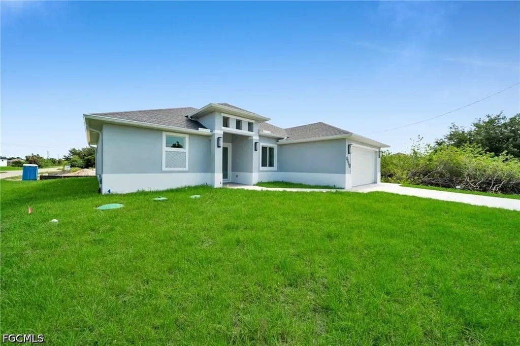 4118 18th Street SW Lehigh Acres FL 33976