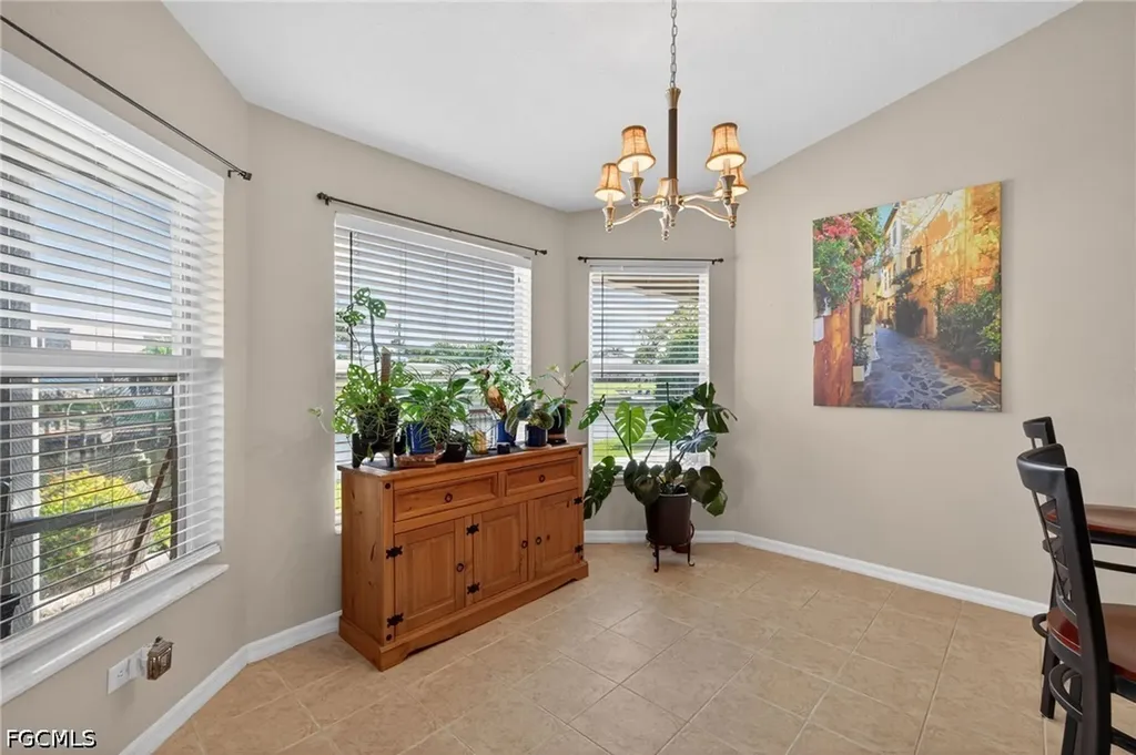 527 SW 40th Terrace Cape Coral FL 33914
