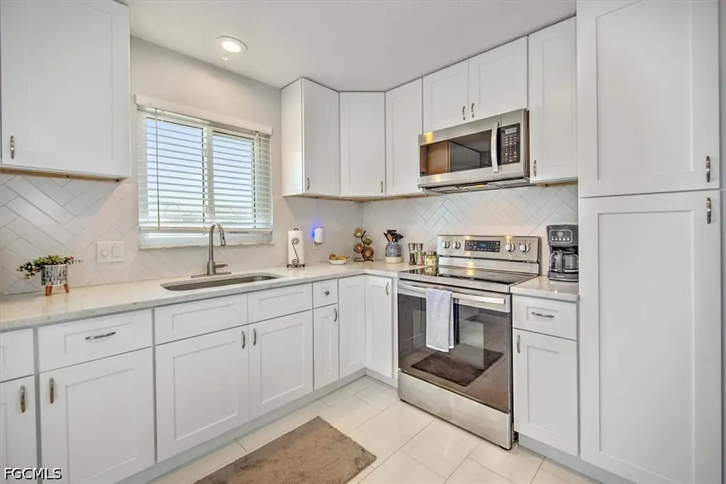 1817 SW 40th Street Cape Coral FL 33914