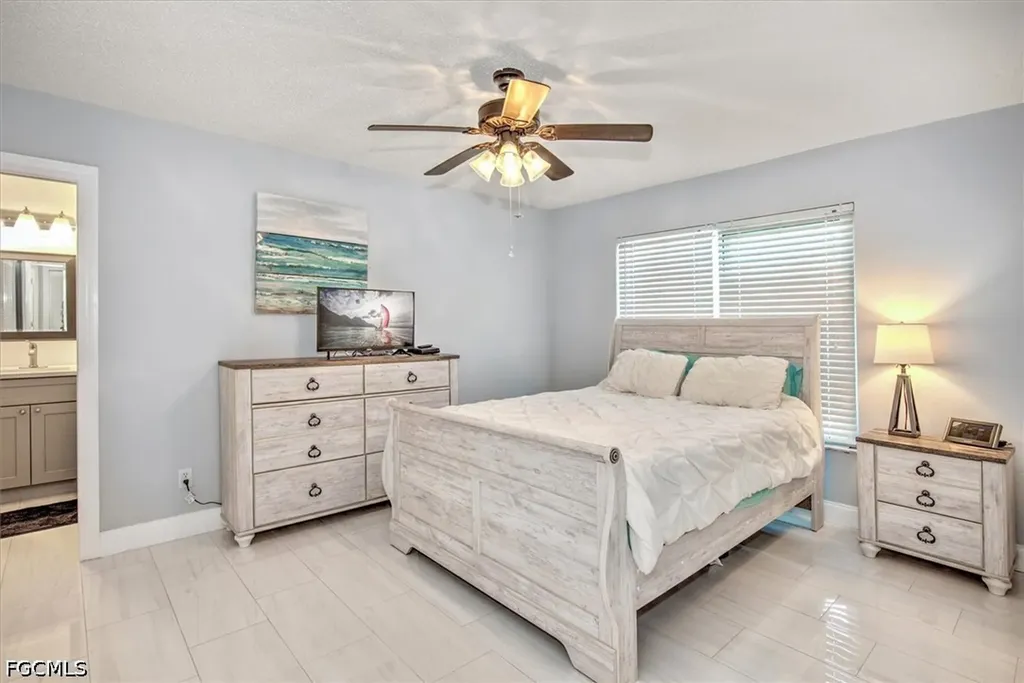 1817 SW 40th Street Cape Coral FL 33914