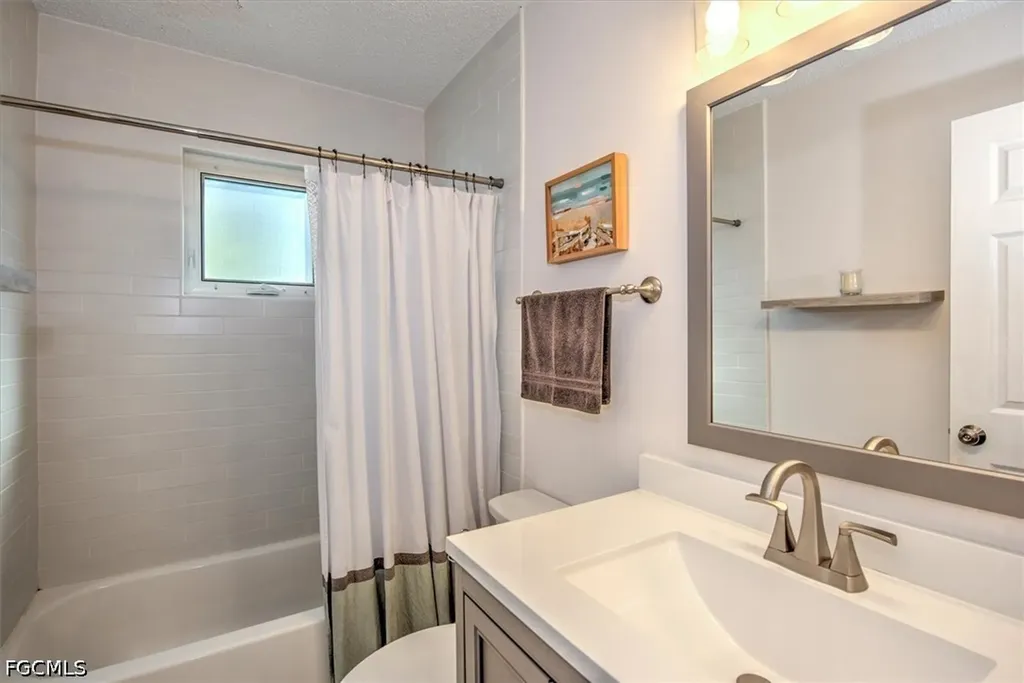 1817 SW 40th Street Cape Coral FL 33914