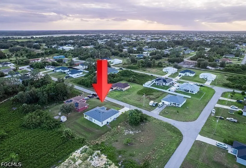 2911 48th Street SW Lehigh Acres FL 33976