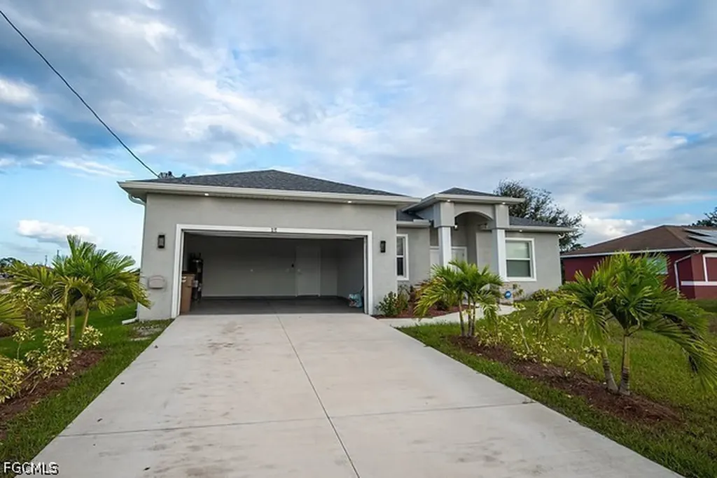 2911 48th Street SW Lehigh Acres FL 33976