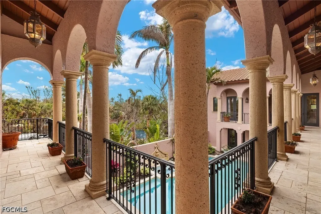 4972 Joewood Drive Sanibel FL 33957