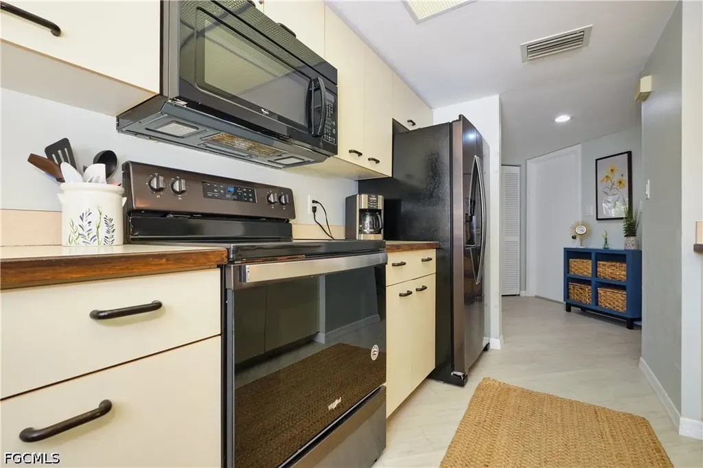 15121 Bagpipe Way Fort Myers FL 33912
