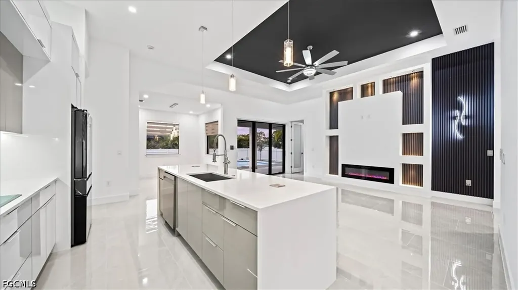 2711 Van Buren Parkway Cape Coral FL 33993