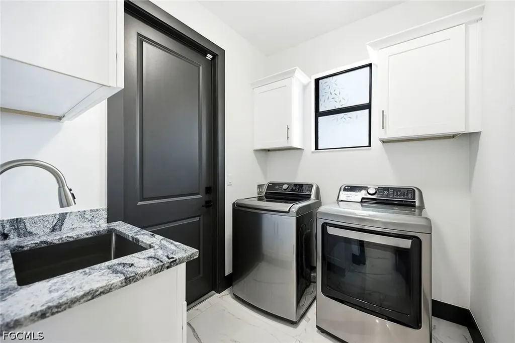 231 Gleason Parkway Cape Coral FL 33914