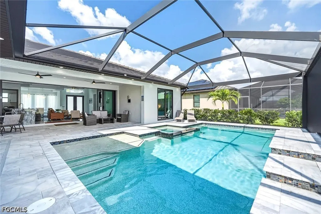 231 Gleason Parkway Cape Coral FL 33914