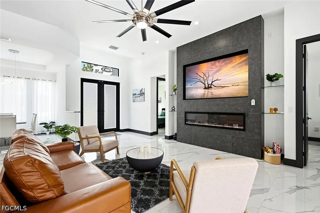 231 Gleason Parkway Cape Coral FL 33914