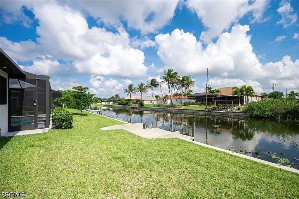 231 Gleason Parkway Cape Coral FL 33914