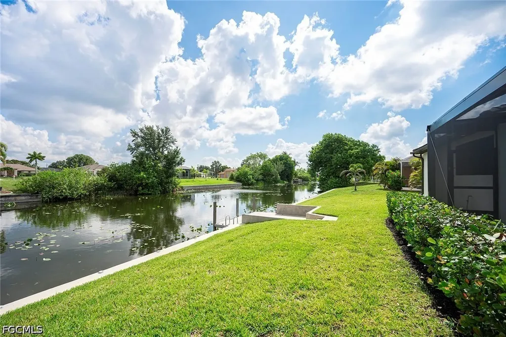 231 Gleason Parkway Cape Coral FL 33914