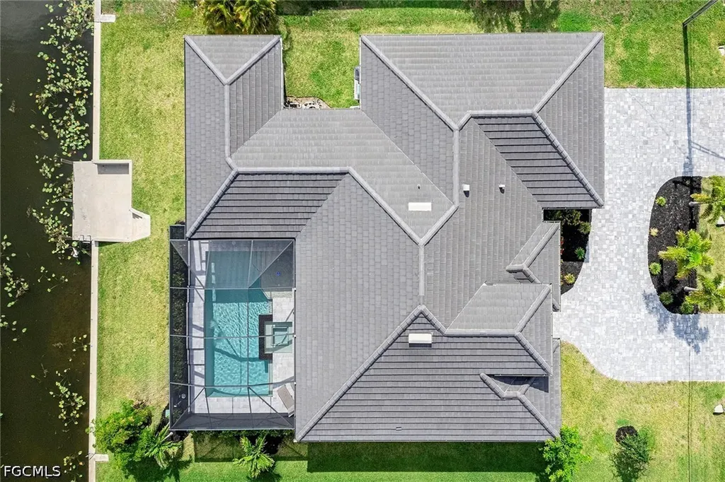 231 Gleason Parkway Cape Coral FL 33914
