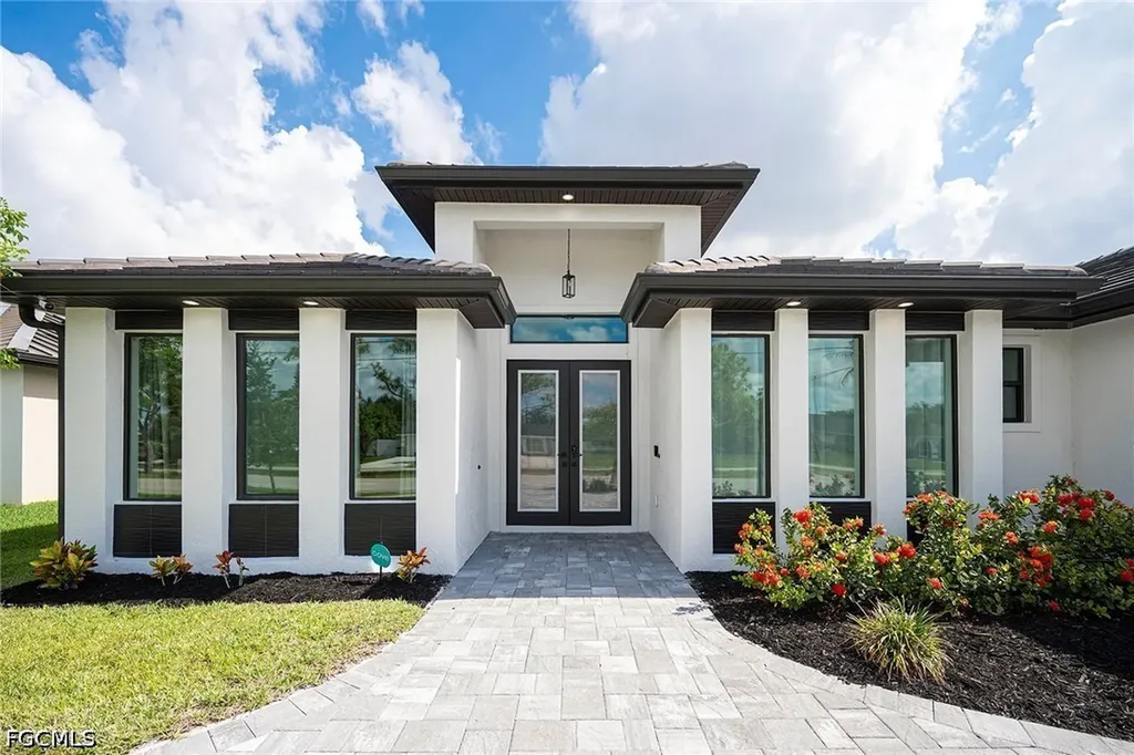 231 Gleason Parkway Cape Coral FL 33914