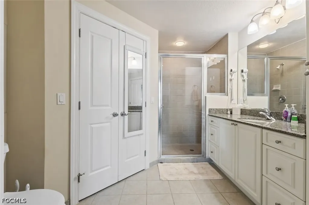 2825 Palm Beach Boulevard Fort Myers FL 33916