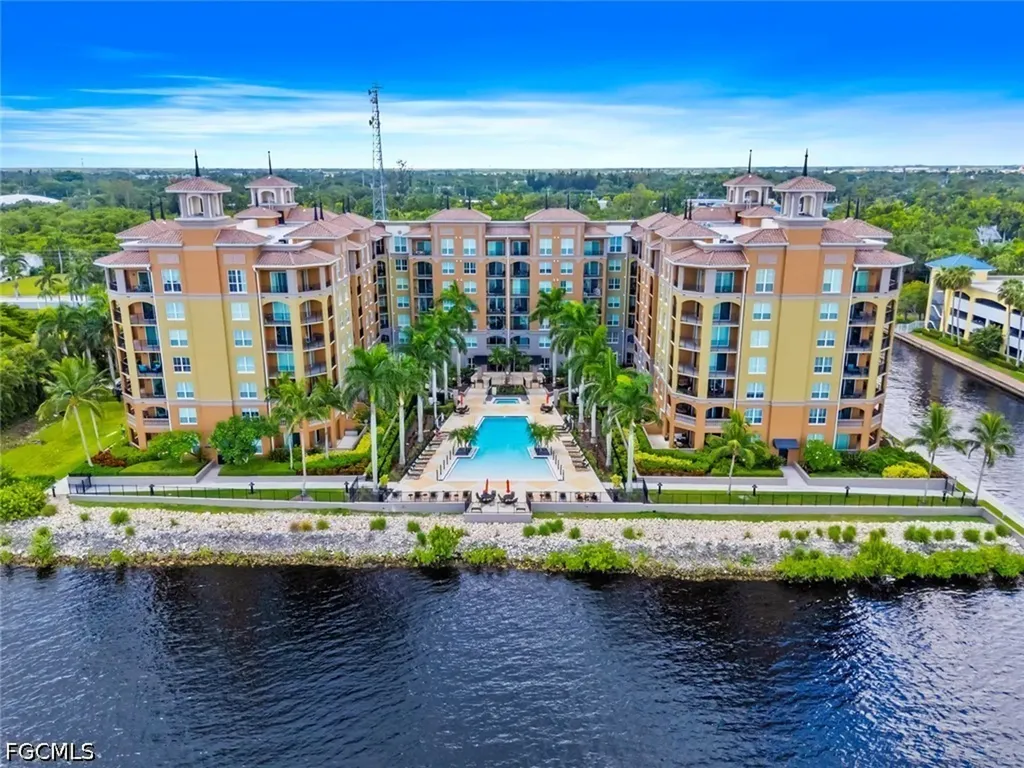 2825 Palm Beach Boulevard Fort Myers FL 33916