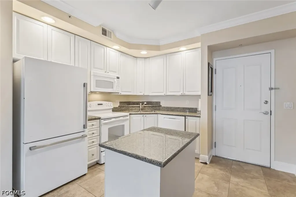 2825 Palm Beach Boulevard Fort Myers FL 33916