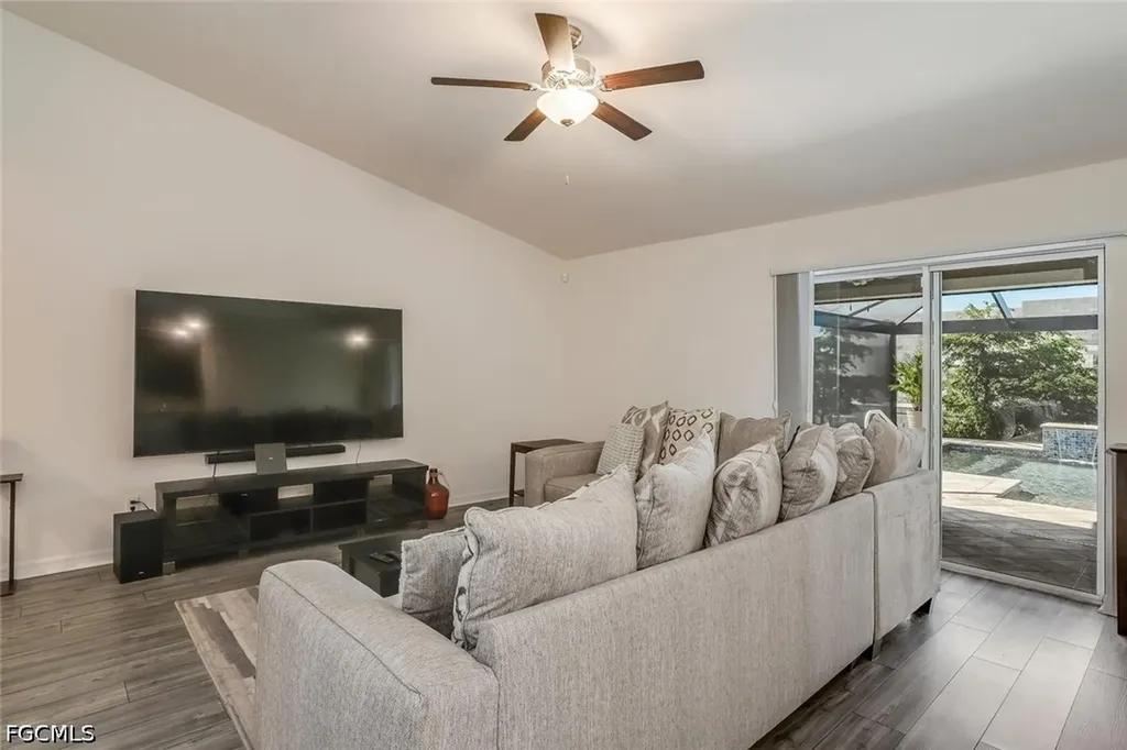 4204 NW 39th Street Cape Coral FL 33993
