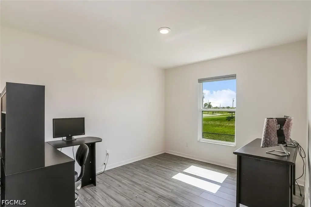 4204 NW 39th Street Cape Coral FL 33993