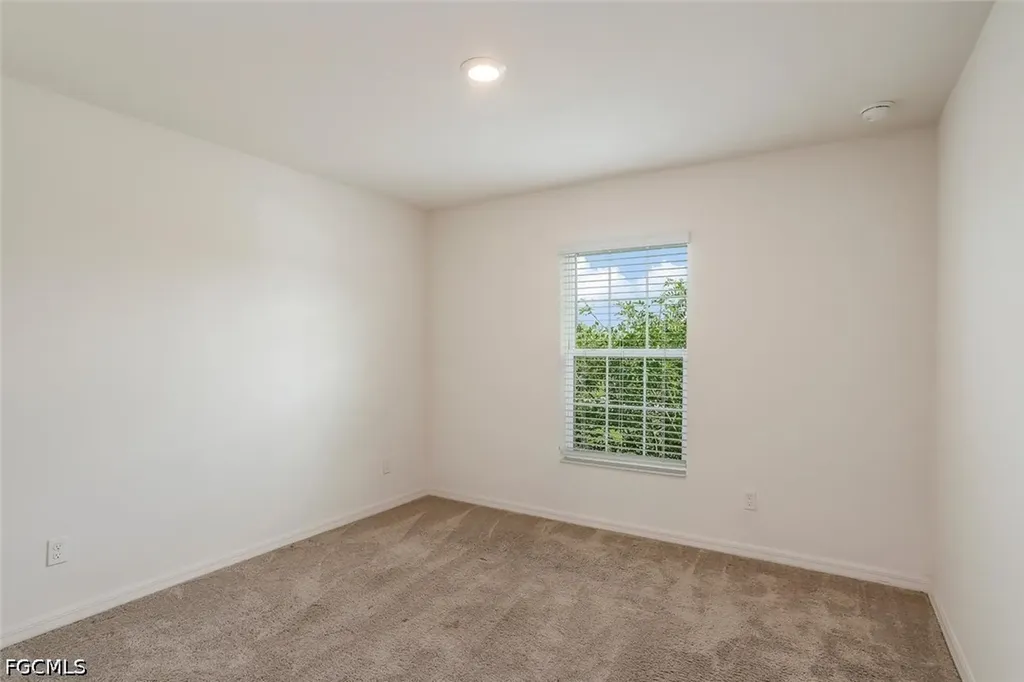 4204 NW 39th Street Cape Coral FL 33993