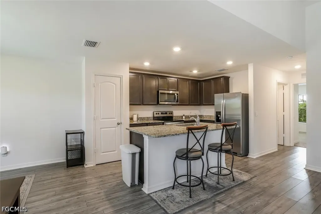 4204 NW 39th Street Cape Coral FL 33993