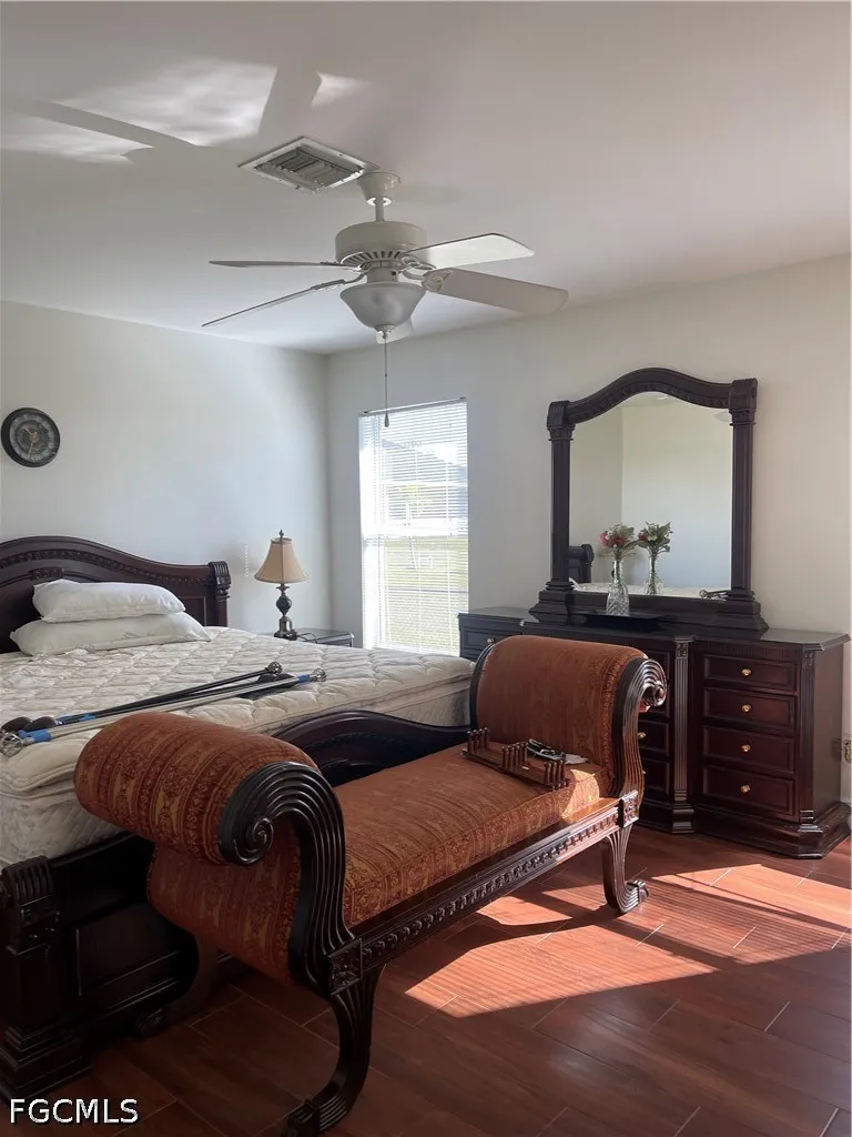 2721 NW 4th Street Cape Coral FL 33993