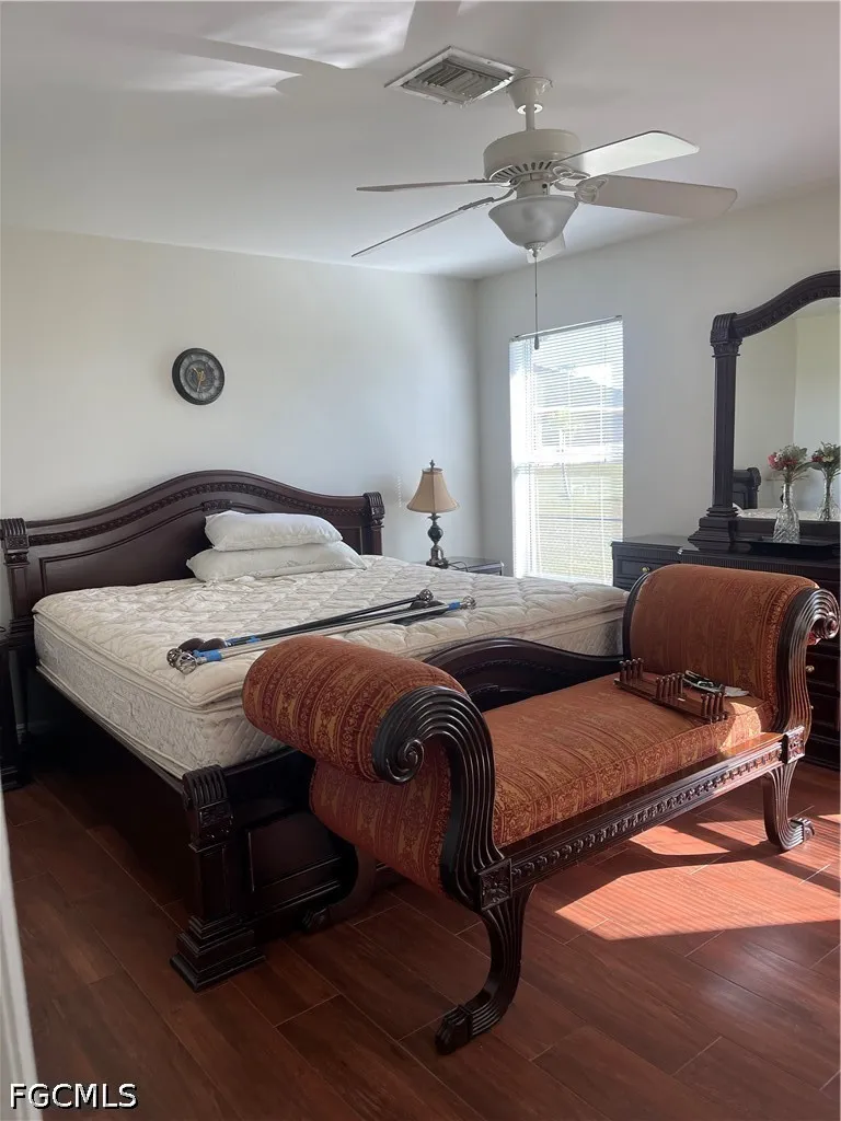 2721 NW 4th Street Cape Coral FL 33993